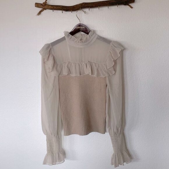 Ruffle cream top - Picture 2 of 3